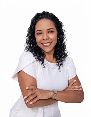 Portrait of Sofia Beigel, REALTOR®.